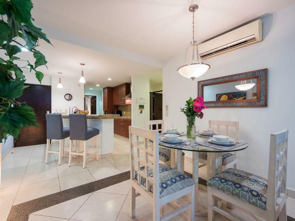Breathtaking Villa Magna Beachfront Condo, 3 Bedrooms Sleeps 6 Nuevo Vallarta Esterno foto