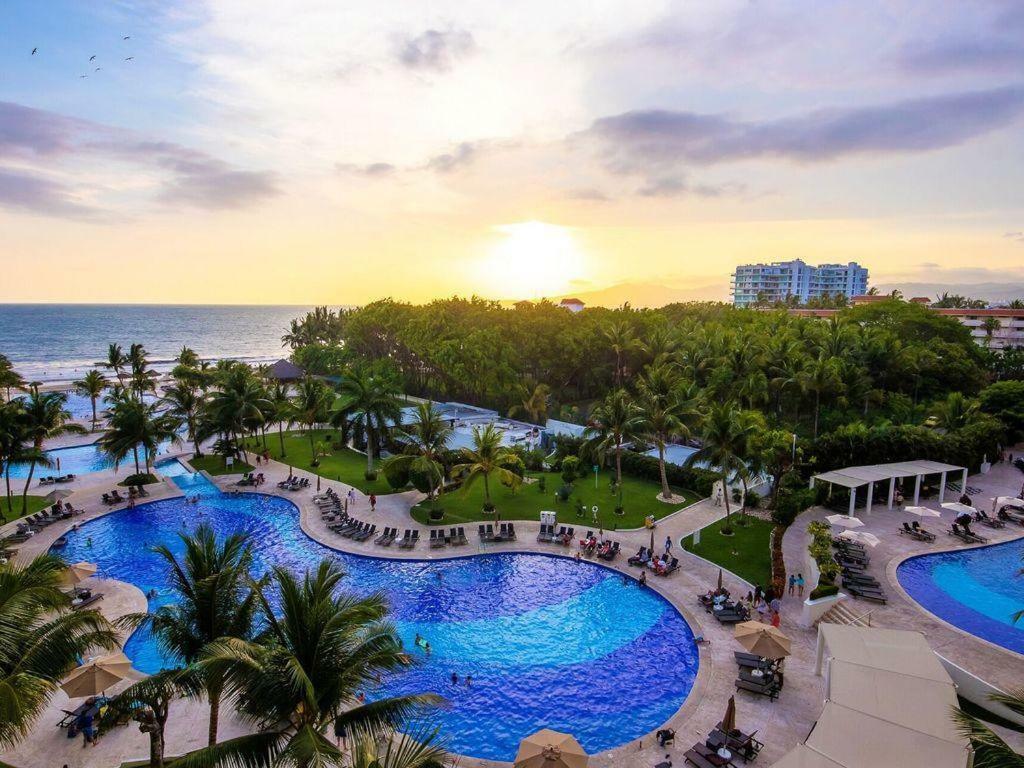 Breathtaking Villa Magna Beachfront Condo, 3 Bedrooms Sleeps 6 Nuevo Vallarta Esterno foto